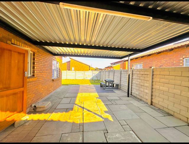 3 BEDROOM HOUSE FOR SALE IN WATERVAL EAST